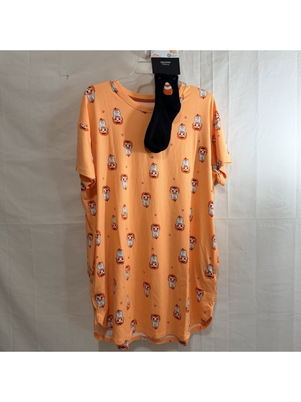 Halloween Women's Sleepshirt Top and Socks Set Large Cat & Pumpkin Print